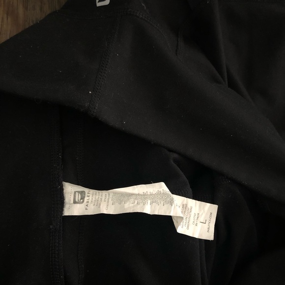 Black mesh fabletics leggings - Picture 4 of 5